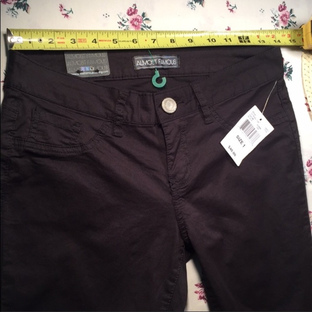 Almost famous sexy sleek black skinny lightweight classy SLIM crop pants NEW 1 - Picture 3 of 8